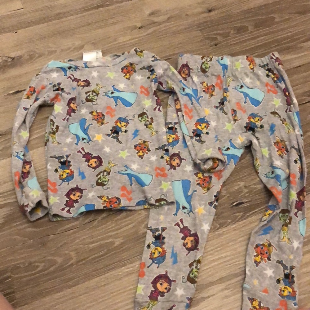 Toddler unisex beat bugs pjs